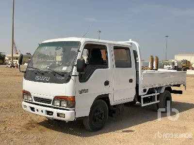 ISUZU QINGLING NKR 4x2 Crew Cab - Camion plateau: photos 1 ISUZU QINGLING NKR 4x2 Crew Cab - Camion plateau: photos 1