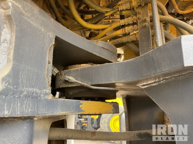 Komatsu WA600-6 Wheel Loader - Chargeuse sur pneus: photos 5 Komatsu WA600-6 Wheel Loader - Chargeuse sur pneus: photos 5