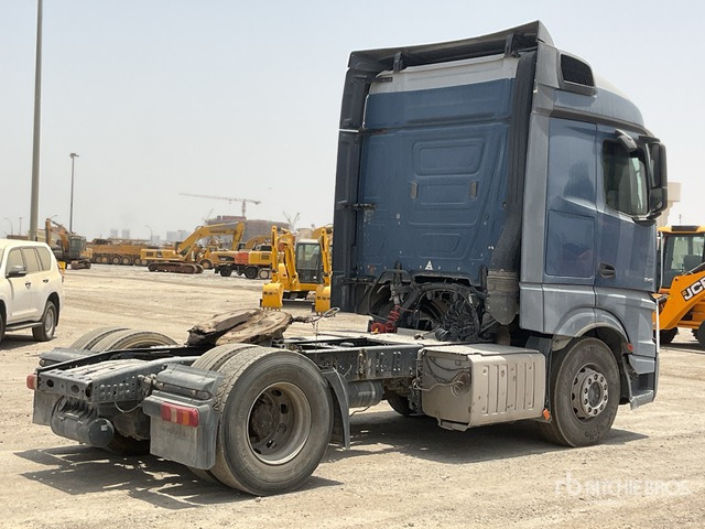 2015 Mercedes-Benz Actros 1845LS 4x2 S/A Sleeper Truck Tractor - Tracteur routier: photos 4 2015 Mercedes-Benz Actros 1845LS 4x2 S/A Sleeper Truck Tractor - Tracteur routier: photos 4