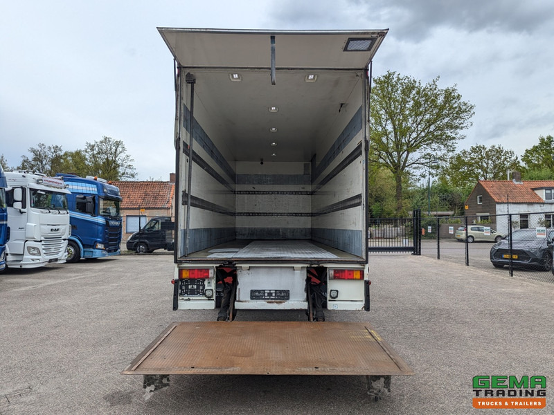 DAF CF85.410 4x2 Spacecab Euro5 - Geïsoleerde bak 7.6m - Laadklep 1500kg - Reservewiel - Camion fourgon: photos 4 DAF CF85.410 4x2 Spacecab Euro5 - Geïsoleerde bak 7.6m - Laadklep 1500kg - Reservewiel - Camion fourgon: photos 4