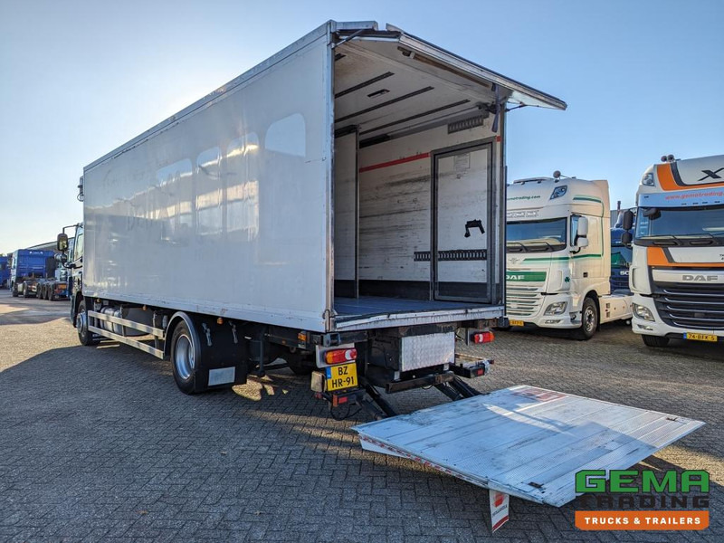 DAF FA CF65.220 4x2 Daycab Euro5 KoelVriesBak 8m - FrigoBlock - Zijdeuren - Compartimenten (V669) - Camion frigorifique: photos 3 DAF FA CF65.220 4x2 Daycab Euro5 KoelVriesBak 8m - FrigoBlock - Zijdeuren - Compartimenten (V669) - Camion frigorifique: photos 3