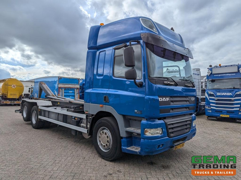 DAF FAS CF85.410 6x2 Euro5 FAS CF85.410 6x2 Spacecab Euro5 - HaakarmSysteem AJK 20T - KlapBumper - Vangmuilkoppeling - Lift-As - Camion ampliroll: photos 3 DAF FAS CF85.410 6x2 Euro5 FAS CF85.410 6x2 Spacecab Euro5 - HaakarmSysteem AJK 20T - KlapBumper - Vangmuilkoppeling - Lift-As - Camion ampliroll: photos 3