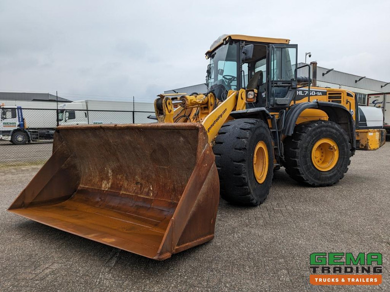 Hyundai HL760-9A Wheelloader - BM-Air overdruk unit - Cummins QSB6.7 - Engine prefilters (M33) - Chargeuse sur pneus: photos 1 Hyundai HL760-9A Wheelloader - BM-Air overdruk unit - Cummins QSB6.7 - Engine prefilters (M33) - Chargeuse sur pneus: photos 1