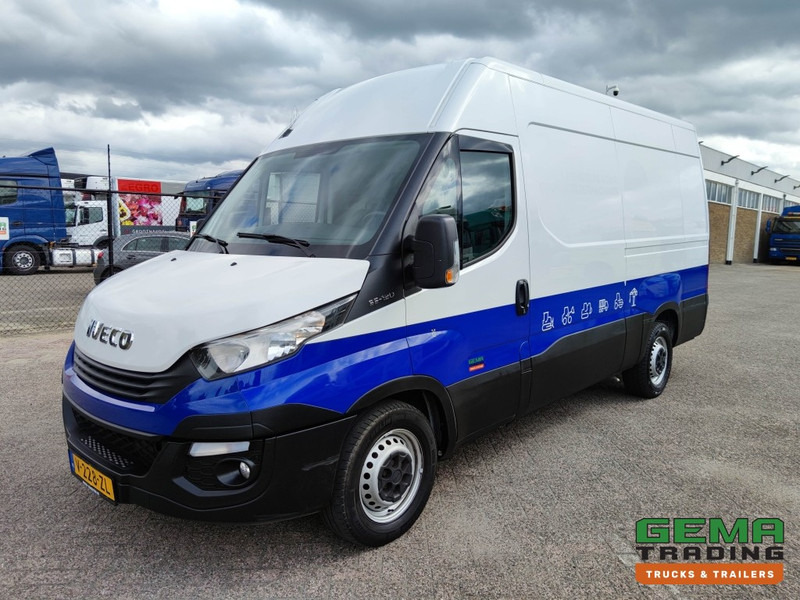 Iveco Daily 35S12 Euro6 Bestelbus L2 H2 - Handgeschakeld - Airco (A116) - Fourgon utilitaire: photos 1 Iveco Daily 35S12 Euro6 Bestelbus L2 H2 - Handgeschakeld - Airco (A116) - Fourgon utilitaire: photos 1