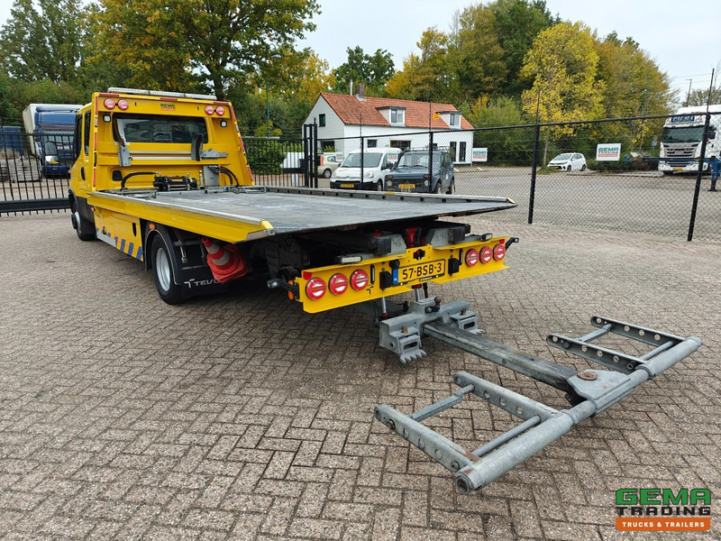 Iveco / Tevor 70C18/TR24 4x2 DubbelCabine Euro6D - TEVOR ZP30-C1 + Bril 1800KG - Afstandsbediening - 03/2026 APK - Remorqueuse: photos 5 Iveco / Tevor 70C18/TR24 4x2 DubbelCabine Euro6D - TEVOR ZP30-C1 + Bril 1800KG - Afstandsbediening - 03/2026 APK - Remorqueuse: photos 5