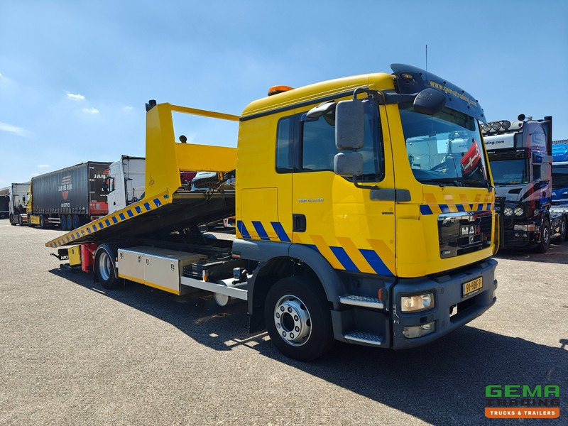 MAN TGM 12.250 4X2 BL DubbelCab 6 Pers. - Falkom FAS6000 + FAL2000 + Dubbele Lier 3600KG - Afstandsbediening - 10/2025 APK - Remorqueuse: photos 5 MAN TGM 12.250 4X2 BL DubbelCab 6 Pers. - Falkom FAS6000 + FAL2000 + Dubbele Lier 3600KG - Afstandsbediening - 10/2025 APK - Remorqueuse: photos 5