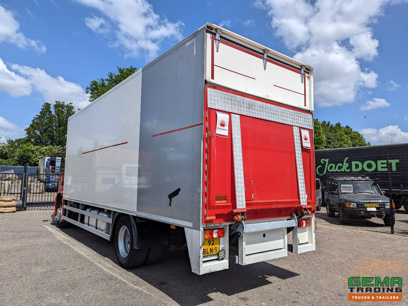 Mercedes-Benz Antos 2027 4x2 Dagcab Euro6C - GeslotenBak 7.6m - Laadklep 2000KG - 11/2025 APK - Camion fourgon: photos 3 Mercedes-Benz Antos 2027 4x2 Dagcab Euro6C - GeslotenBak 7.6m - Laadklep 2000KG - 11/2025 APK - Camion fourgon: photos 3