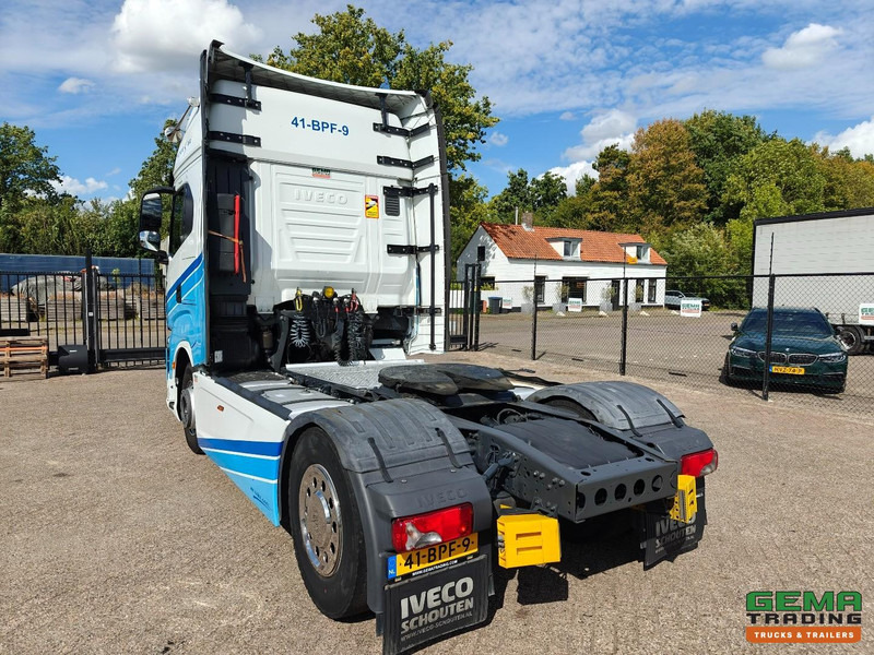 Iveco S-WAY 420 4x2 Euro6D - Dubbele Tanks - StandAirco - Navi - SMARTTacho V2 - 04/2026 APK - Tracteur routier: photos 4 Iveco S-WAY 420 4x2 Euro6D - Dubbele Tanks - StandAirco - Navi - SMARTTacho V2 - 04/2026 APK - Tracteur routier: photos 4