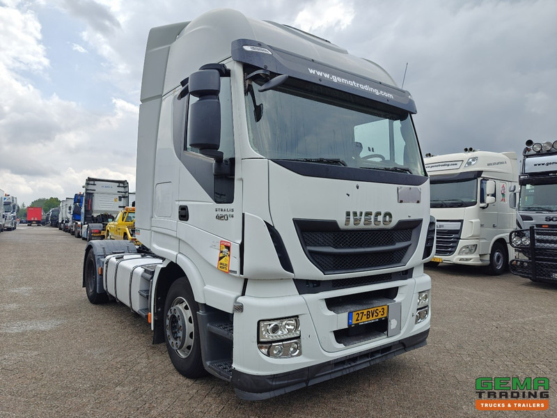 Iveco Stralis 420 Hi-Way 4x2 Euro6A - Dubbele tanks - NL truck - 09/2025 APK - Tracteur routier: photos 2 Iveco Stralis 420 Hi-Way 4x2 Euro6A - Dubbele tanks - NL truck - 09/2025 APK - Tracteur routier: photos 2