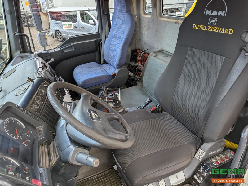 MAN TGA 18.410 4x2 LX Euro3 - MKG HLK225HP 4510KG - RadioGrafisch - Tracteur routier: photos 5 MAN TGA 18.410 4x2 LX Euro3 - MKG HLK225HP 4510KG - RadioGrafisch - Tracteur routier: photos 5