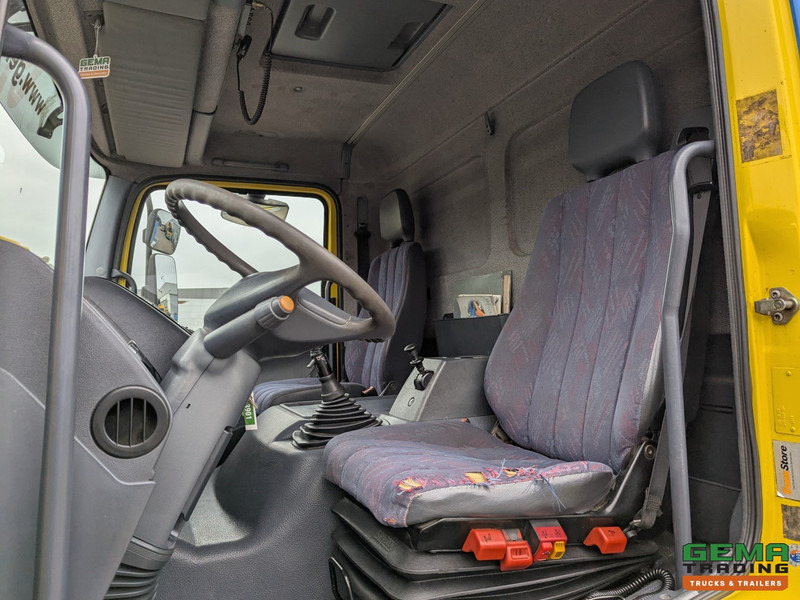 Mercedes-Benz Axor 1828 4x2 Dagcab Euro2 - Handgeschakeld - Reservewiel - Duitse Vrachtwagen - Tracteur routier: photos 5 Mercedes-Benz Axor 1828 4x2 Dagcab Euro2 - Handgeschakeld - Reservewiel - Duitse Vrachtwagen - Tracteur routier: photos 5