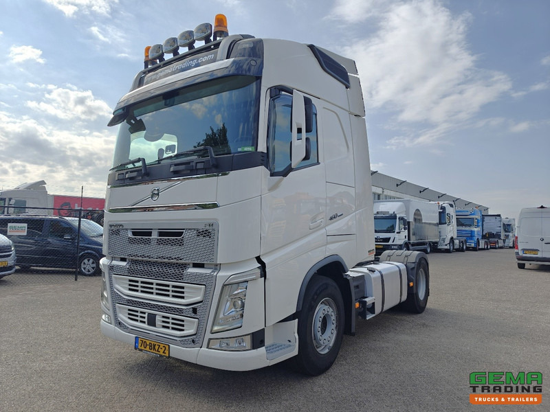 Volvo FH460 4x2 Globetrotter Euro6C - Hydrauliek - WeegSysteem - Navi - SMARTtachoV2 - Tracteur routier: photos 1 Volvo FH460 4x2 Globetrotter Euro6C - Hydrauliek - WeegSysteem - Navi - SMARTtachoV2 - Tracteur routier: photos 1