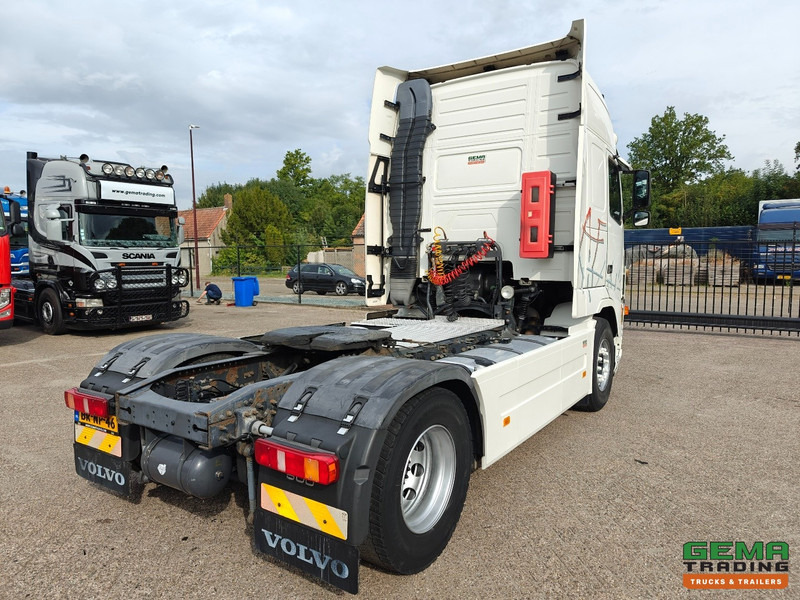 Volvo FH460 4x2 Globetrotter XL Euro3 - Dubbele Tanks - NL Truck - Tracteur routier: photos 3 Volvo FH460 4x2 Globetrotter XL Euro3 - Dubbele Tanks - NL Truck - Tracteur routier: photos 3