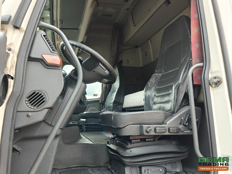 Volvo FH460 4x2 Globetrotter XL Euro3 - Dubbele Tanks - NL Truck - Tracteur routier: photos 5 Volvo FH460 4x2 Globetrotter XL Euro3 - Dubbele Tanks - NL Truck - Tracteur routier: photos 5