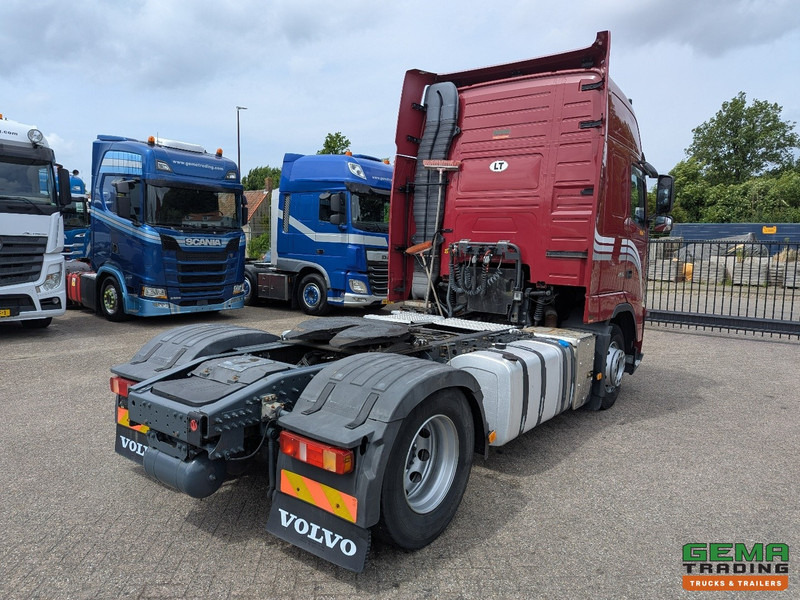 Volvo FH460 4x2 Globetrotter XL Euro5 - Handgeschakeld - Dubbele tanks - 8 units in stock! - Tracteur routier: photos 3 Volvo FH460 4x2 Globetrotter XL Euro5 - Handgeschakeld - Dubbele tanks - 8 units in stock! - Tracteur routier: photos 3