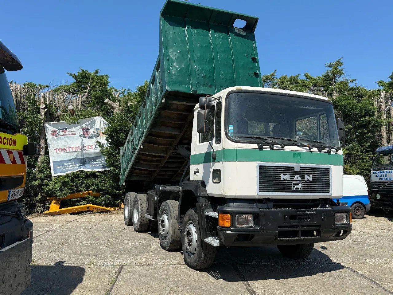 MAN 35.372 8X4 Tipper Spring/Spring ZF Manual Gear E - Camion benne: photos 1 MAN 35.372 8X4 Tipper Spring/Spring ZF Manual Gear E - Camion benne: photos 1