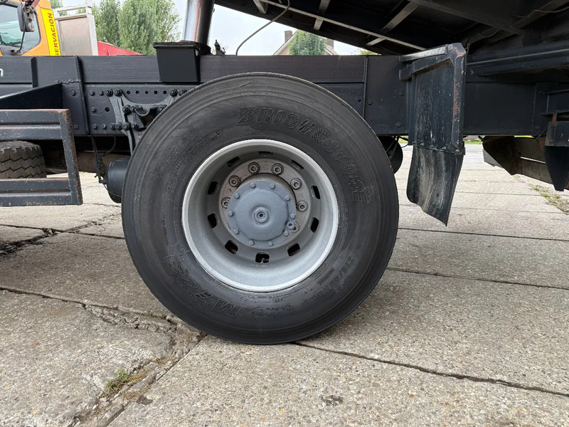 Mercedes-Benz Actros 1831 V6 4X2 Tipper + crane EPS Manual Gearbox 3 peddal - Camion benne, Camion grue: photos 5 Mercedes-Benz Actros 1831 V6 4X2 Tipper + crane EPS Manual Gearbox 3 peddal - Camion benne, Camion grue: photos 5