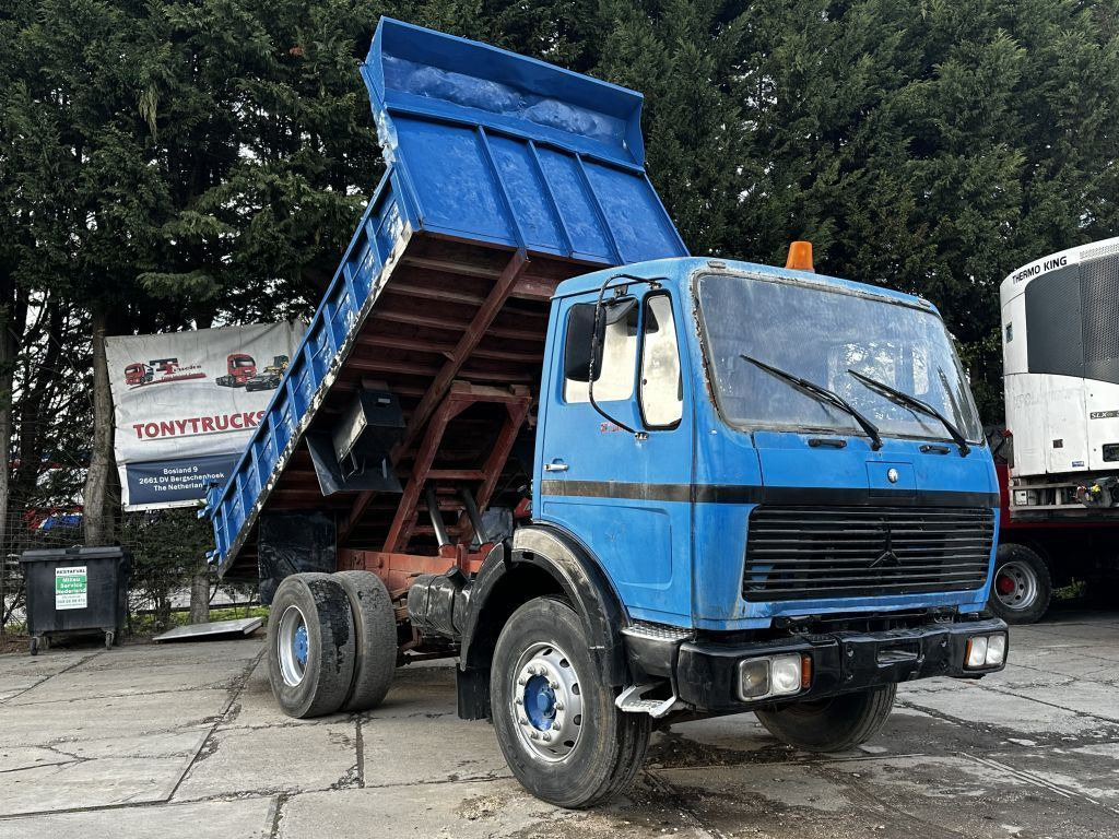 Mercedes-Benz SK 1928 V8 4X2 Tipper Spring/Spring Manual Gearb Mercedes-Benz SK 1928 V8 4X2 Tipper Spring/Spring Manual Gearb - Camion benne: photos 1 Mercedes-Benz SK 1928 V8 4X2 Tipper Spring/Spring Manual Gearb Mercedes-Benz SK 1928 V8 4X2 Tipper Spring/Spring Manual Gearb - Camion benne: photos 1