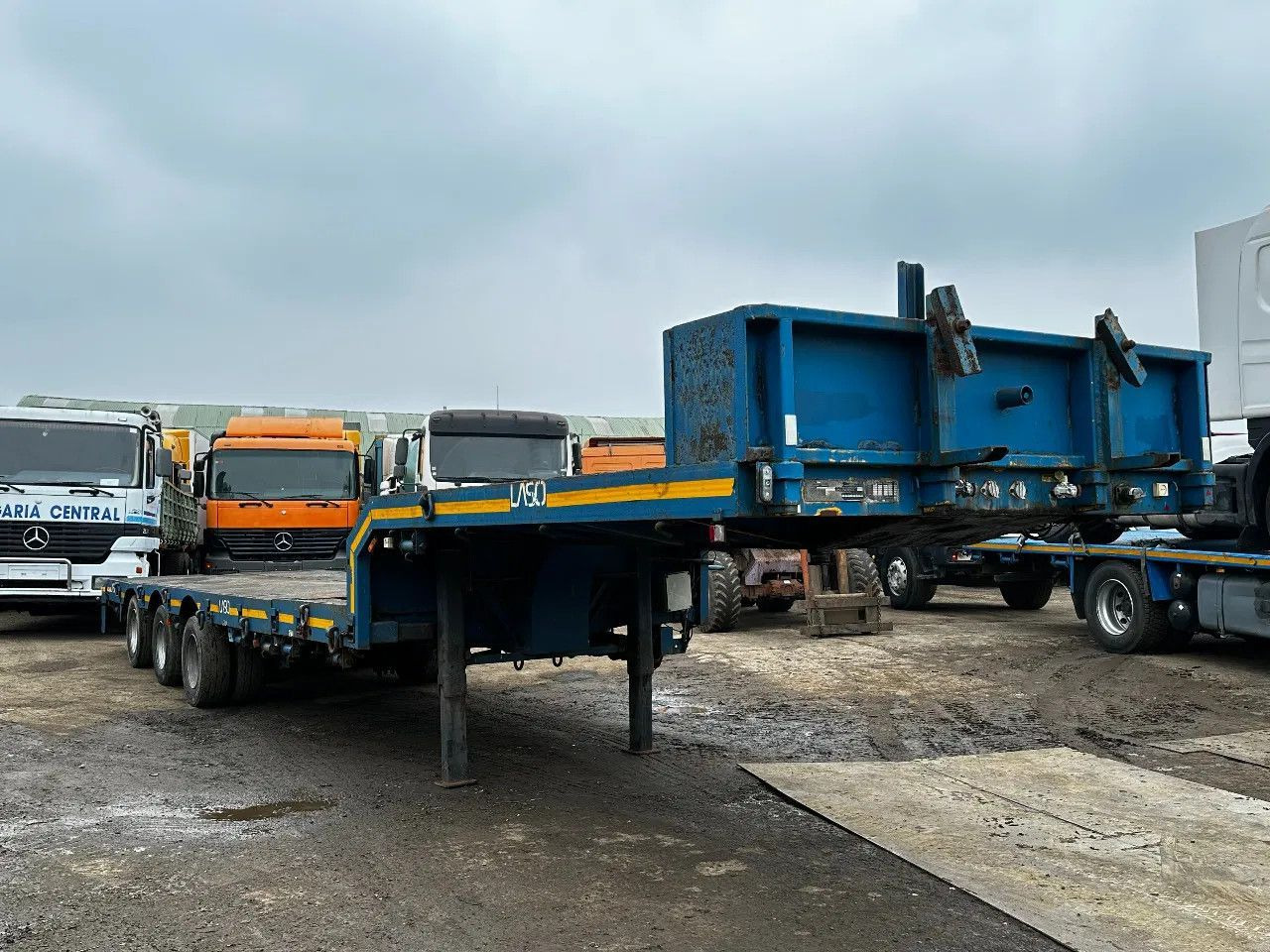 Nooteboom OSD-44 3 Axle lowloader Extandable 44Ton Nooteboom OSD-44 3 Axle lowloader Extandable 44Ton - Semi-remorque surbaissé: photos 2 Nooteboom OSD-44 3 Axle lowloader Extandable 44Ton Nooteboom OSD-44 3 Axle lowloader Extandable 44Ton - Semi-remorque surbaissé: photos 2