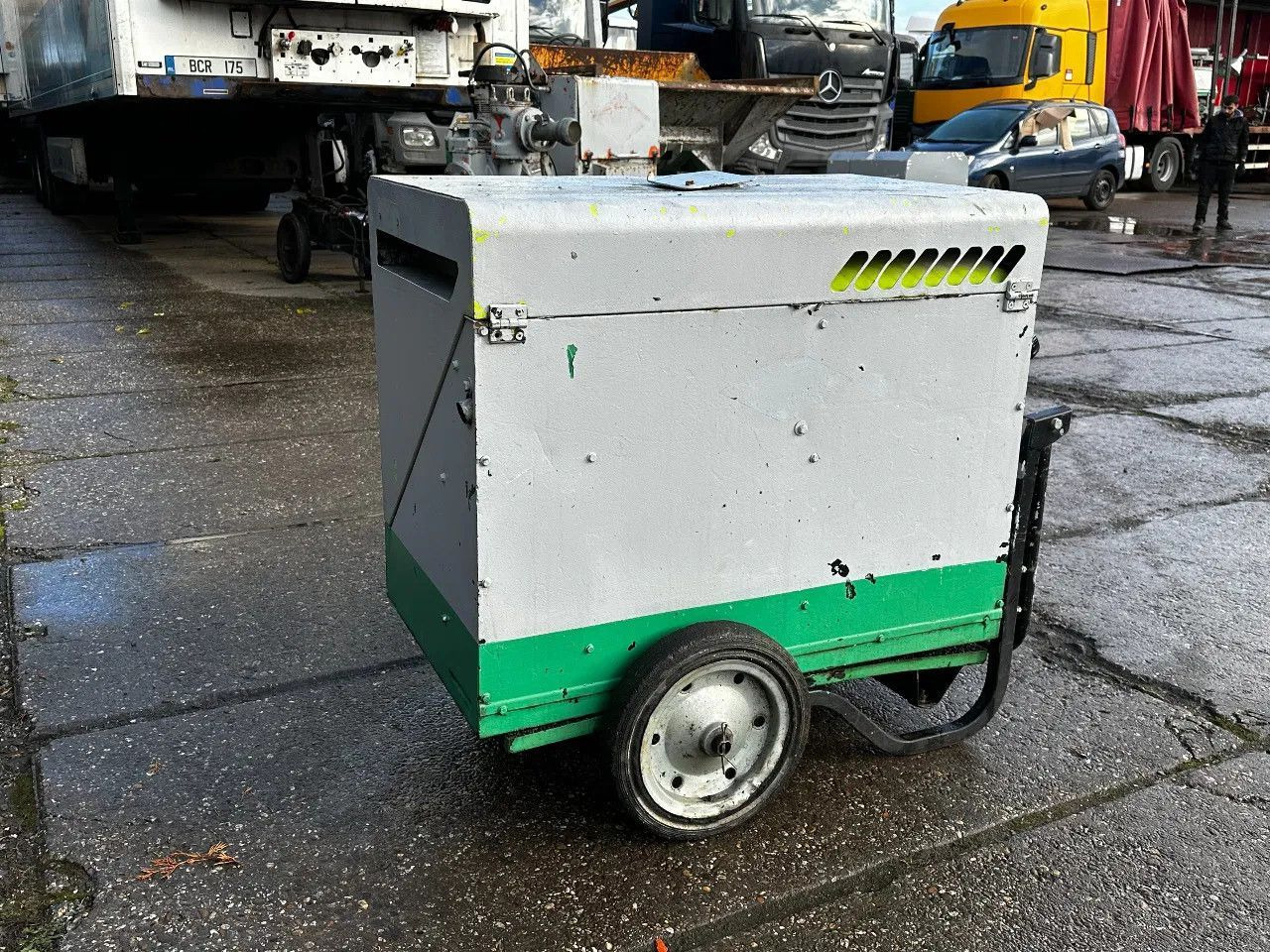 Pramac P6000S2 6KVA Generator Pramac P6000S2 6KVA Generator - Groupe électrogène: photos 5 Pramac P6000S2 6KVA Generator Pramac P6000S2 6KVA Generator - Groupe électrogène: photos 5
