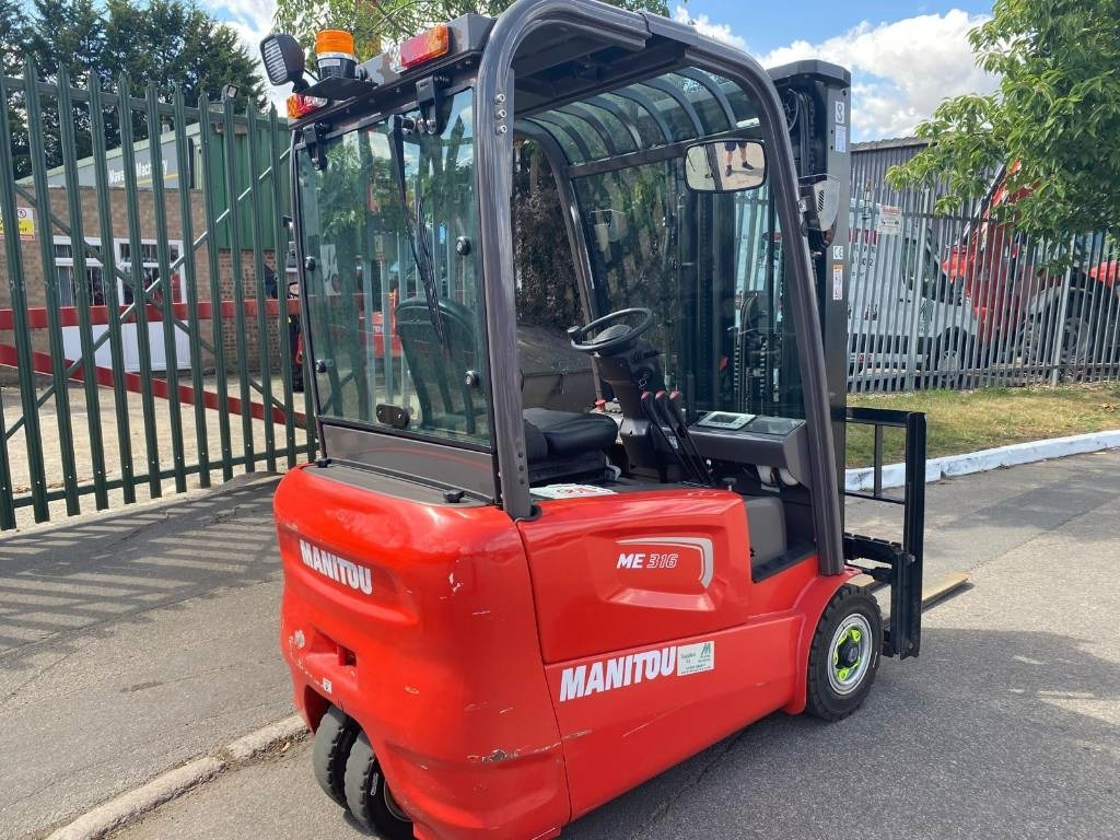 Manitou ME 316 - Chariot élévateur électrique: photos 3 Manitou ME 316 - Chariot élévateur électrique: photos 3