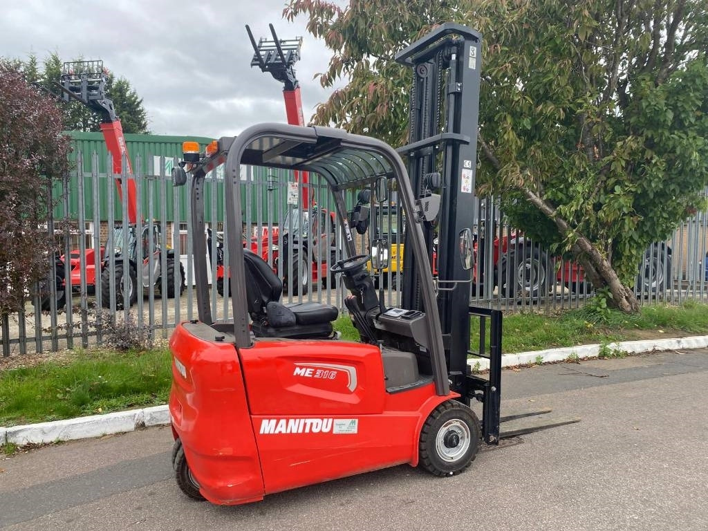 Manitou ME 316 - Chariot élévateur électrique: photos 4 Manitou ME 316 - Chariot élévateur électrique: photos 4