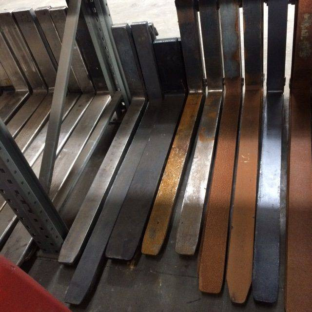 331 mm between FEM1A Forks - Fourches: photos 1 331 mm between FEM1A Forks - Fourches: photos 1