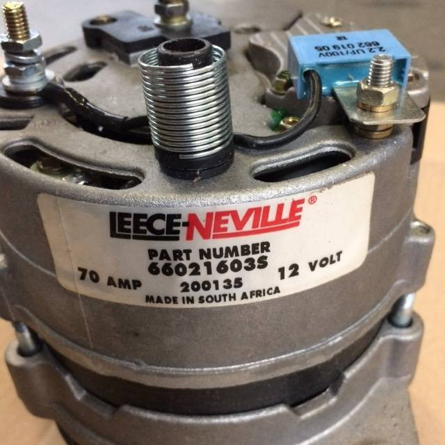 Alternator for Caterpillar/Mitsubishi - Alternateur pour Matériel de manutention: photos 3 Alternator for Caterpillar/Mitsubishi - Alternateur pour Matériel de manutention: photos 3