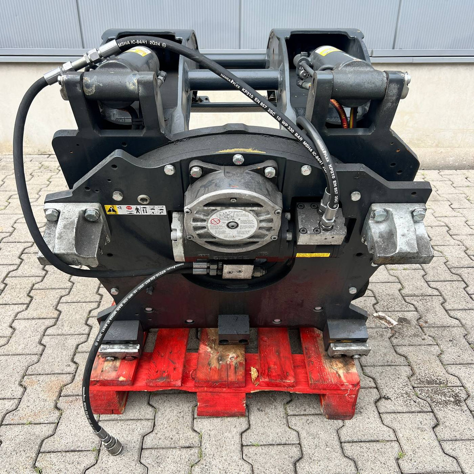 Cacade Paper Roll clamp - Pinces: photos 3 Cacade Paper Roll clamp - Pinces: photos 3