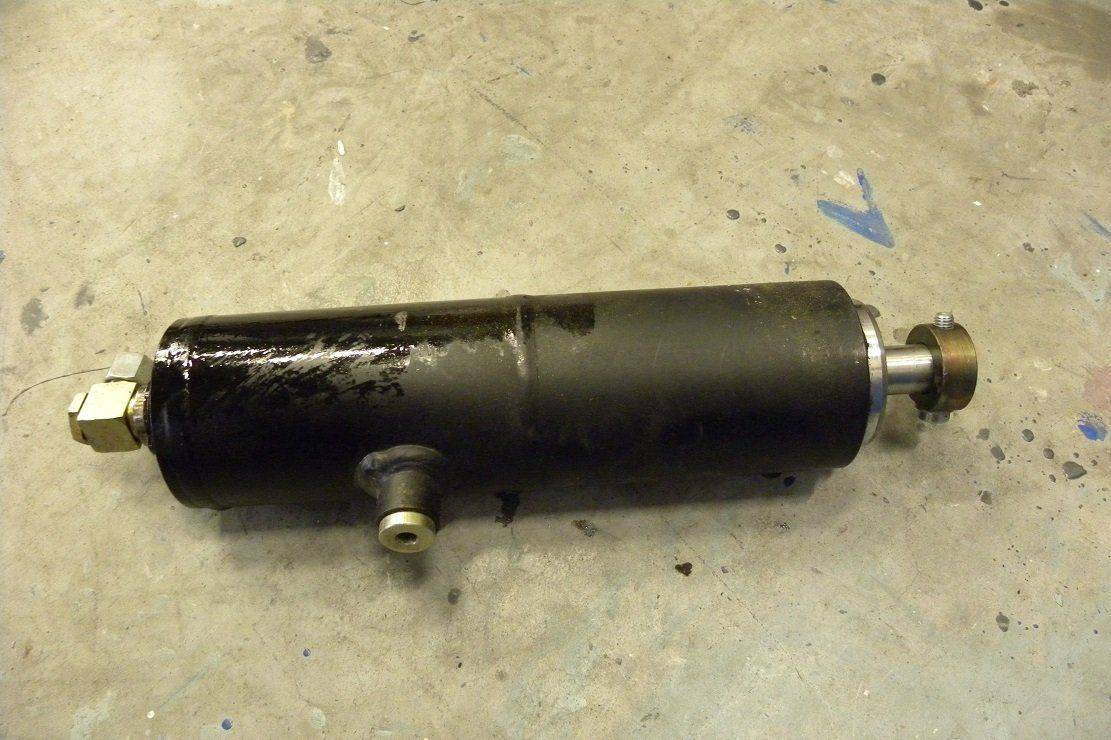 Cylinder , Lift for Jungheinrich ECE 20G - Vérin hydraulique pour Matériel de manutention: photos 1 Cylinder , Lift for Jungheinrich ECE 20G - Vérin hydraulique pour Matériel de manutention: photos 1