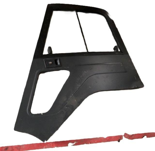 Door left for Linde. Series 386, P-L - Portière et pièces pour Matériel de manutention: photos 1 Door left for Linde. Series 386, P-L - Portière et pièces pour Matériel de manutention: photos 1