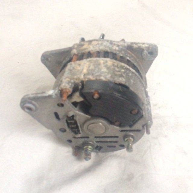 Exchange alternator for Linde H20-30 Series 351-02/-03 - Alternateur pour Matériel de manutention: photos 2 Exchange alternator for Linde H20-30 Series 351-02/-03 - Alternateur pour Matériel de manutention: photos 2