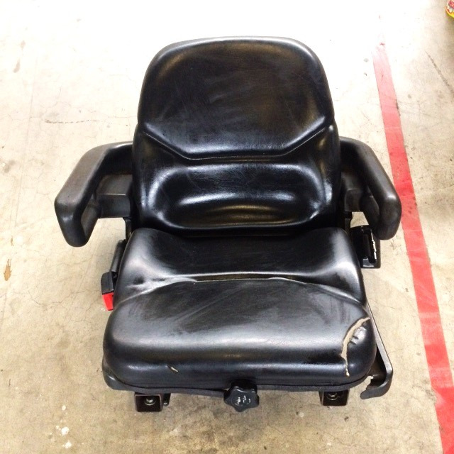 HYSTER seat for forklift - Cabine et intérieur pour Chariot élévateur: photos 1 HYSTER seat for forklift - Cabine et intérieur pour Chariot élévateur: photos 1