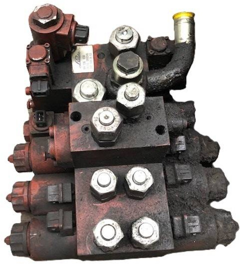 Hydraulic control valve, 4way - Valve hydraulique pour Matériel de manutention: photos 1 Hydraulic control valve, 4way - Valve hydraulique pour Matériel de manutention: photos 1