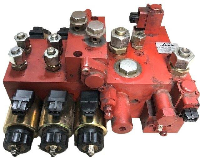 Hydraulic control valve - Valve hydraulique pour Matériel de manutention: photos 2 Hydraulic control valve - Valve hydraulique pour Matériel de manutention: photos 2