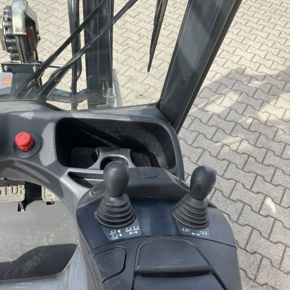 Chariot élévateur électrique Linde E16PH-02 (386) EVO: photos 7 Chariot élévateur électrique Linde E16PH-02 (386) EVO: photos 7