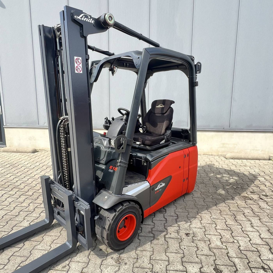 Linde E18 (386-02) EVO - Chariot élévateur électrique: photos 1 Linde E18 (386-02) EVO - Chariot élévateur électrique: photos 1