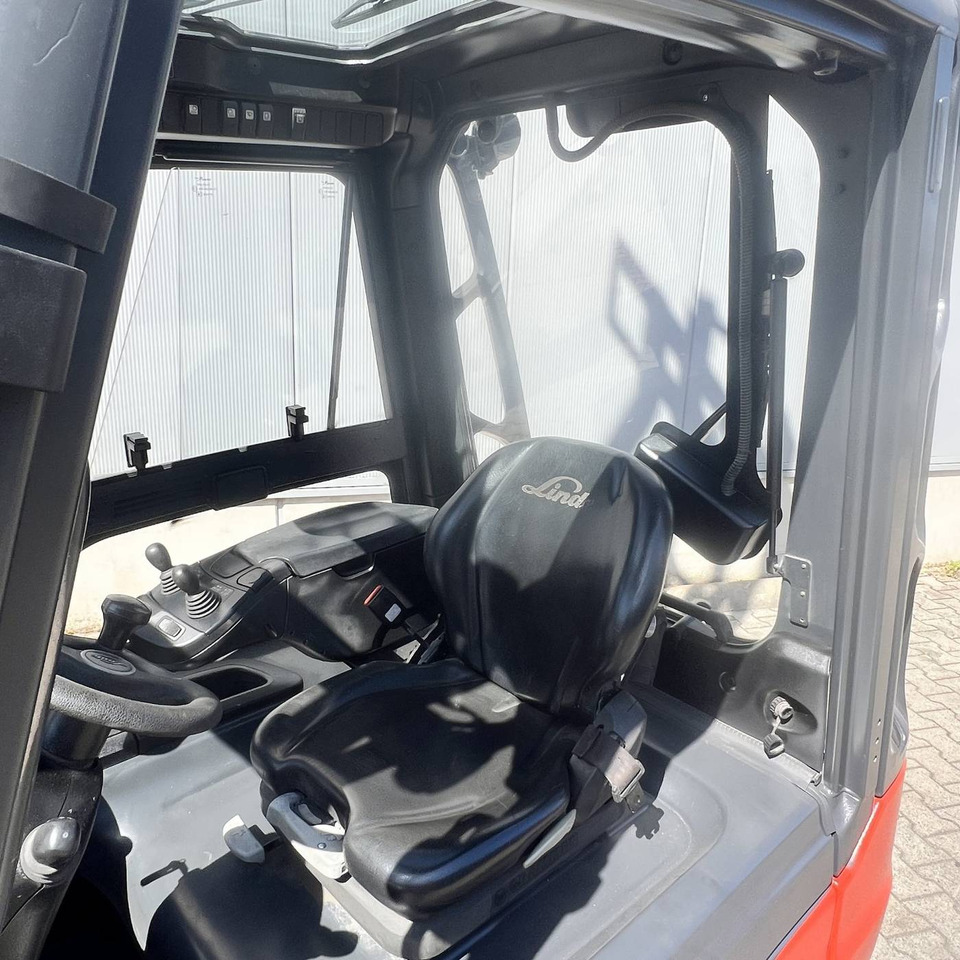 Linde E20 (387) - Chariot élévateur électrique: photos 5 Linde E20 (387) - Chariot élévateur électrique: photos 5