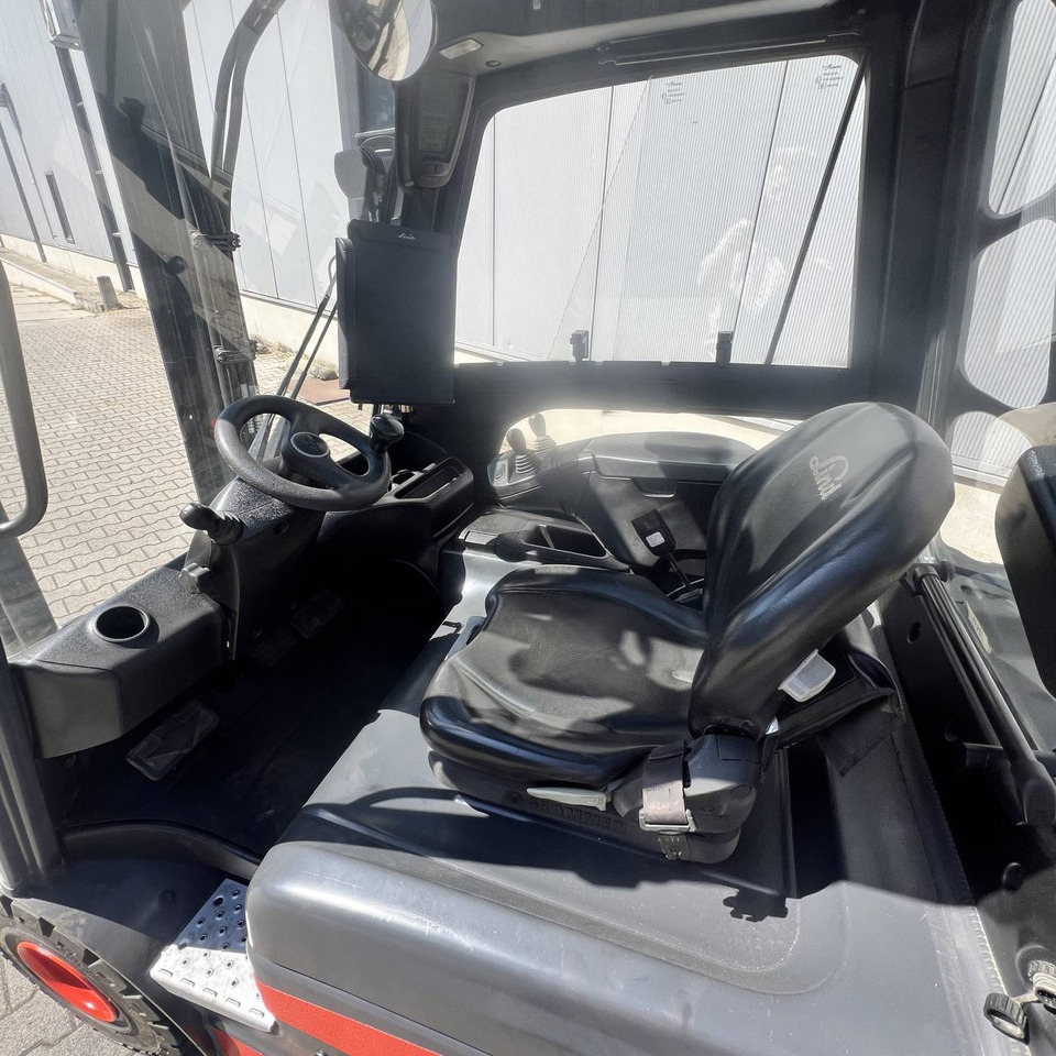 Linde E20 (387) - Chariot élévateur électrique: photos 4 Linde E20 (387) - Chariot élévateur électrique: photos 4