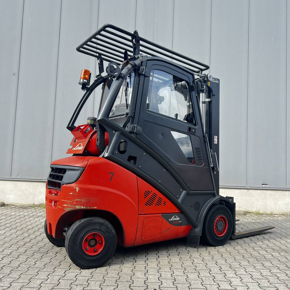 Linde H35T (393-02) EVO - Chariot élévateur à gaz: photos 1 Linde H35T (393-02) EVO - Chariot élévateur à gaz: photos 1