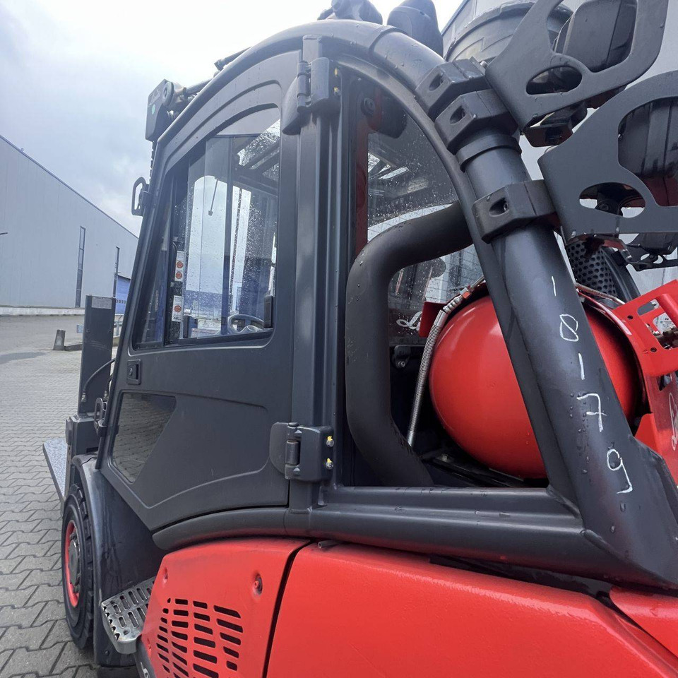 Linde H40T-02 (394) EVO - Chariot élévateur à gaz: photos 5 Linde H40T-02 (394) EVO - Chariot élévateur à gaz: photos 5