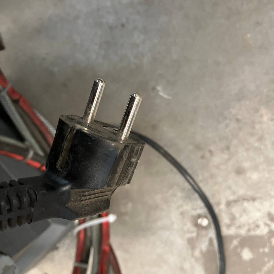 Pièces de rechange pour Matériel de manutention Hawker 24V/72A Lifetech TC1LT: photos 6 Pièces de rechange pour Matériel de manutention Hawker 24V/72A Lifetech TC1LT: photos 6