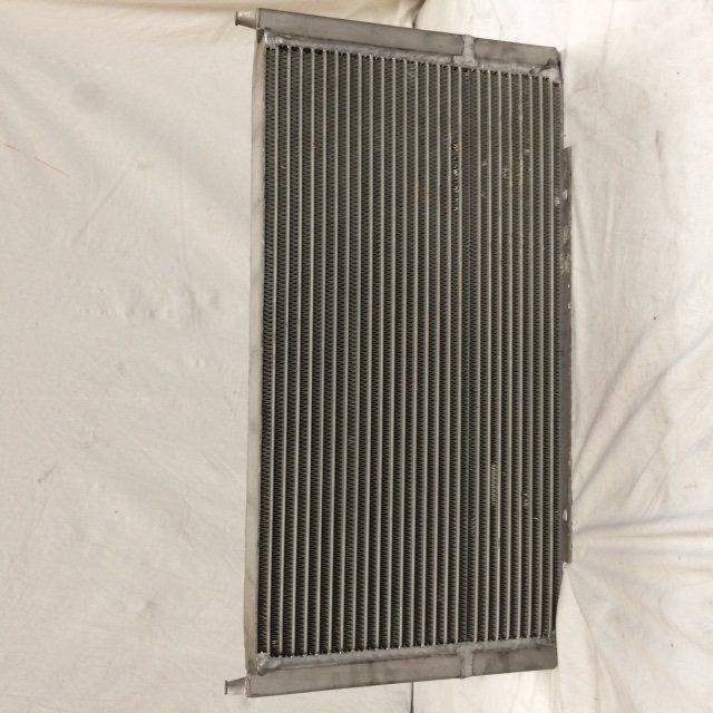 Radiator - Radiateur pour Matériel de manutention: photos 2 Radiator - Radiateur pour Matériel de manutention: photos 2