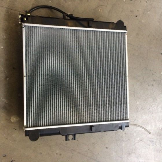 Radiator for Caterpillar - Radiateur pour Matériel de manutention: photos 3 Radiator for Caterpillar - Radiateur pour Matériel de manutention: photos 3