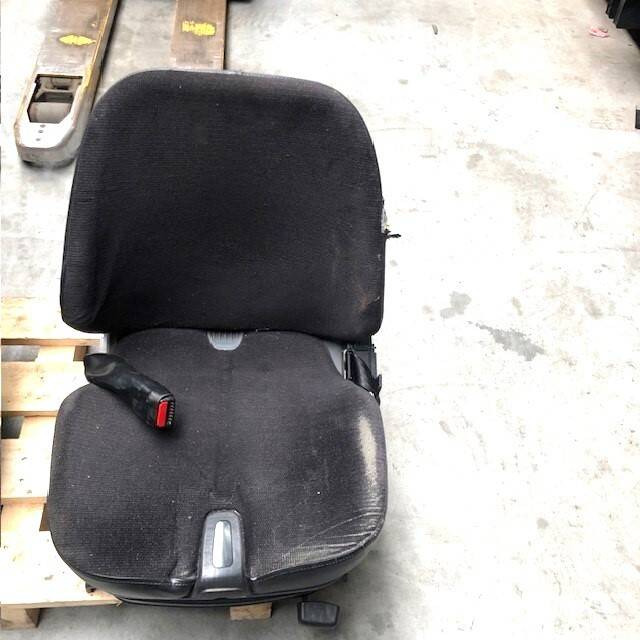 Seat for Linde /1120-01/ - Siège pour Matériel de manutention: photos 1 Seat for Linde /1120-01/ - Siège pour Matériel de manutention: photos 1