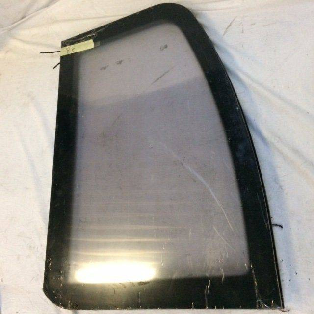 Side window for Linde - Fenêtre et pièces pour Matériel de manutention: photos 1 Side window for Linde - Fenêtre et pièces pour Matériel de manutention: photos 1
