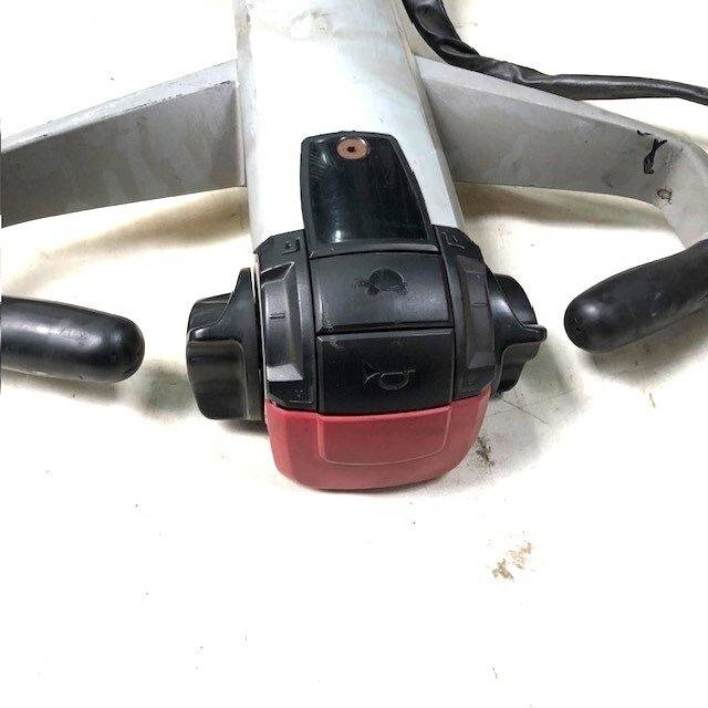 Tiller arm for Caterpilar - Commande de gouvernail pour Matériel de manutention: photos 3 Tiller arm for Caterpilar - Commande de gouvernail pour Matériel de manutention: photos 3