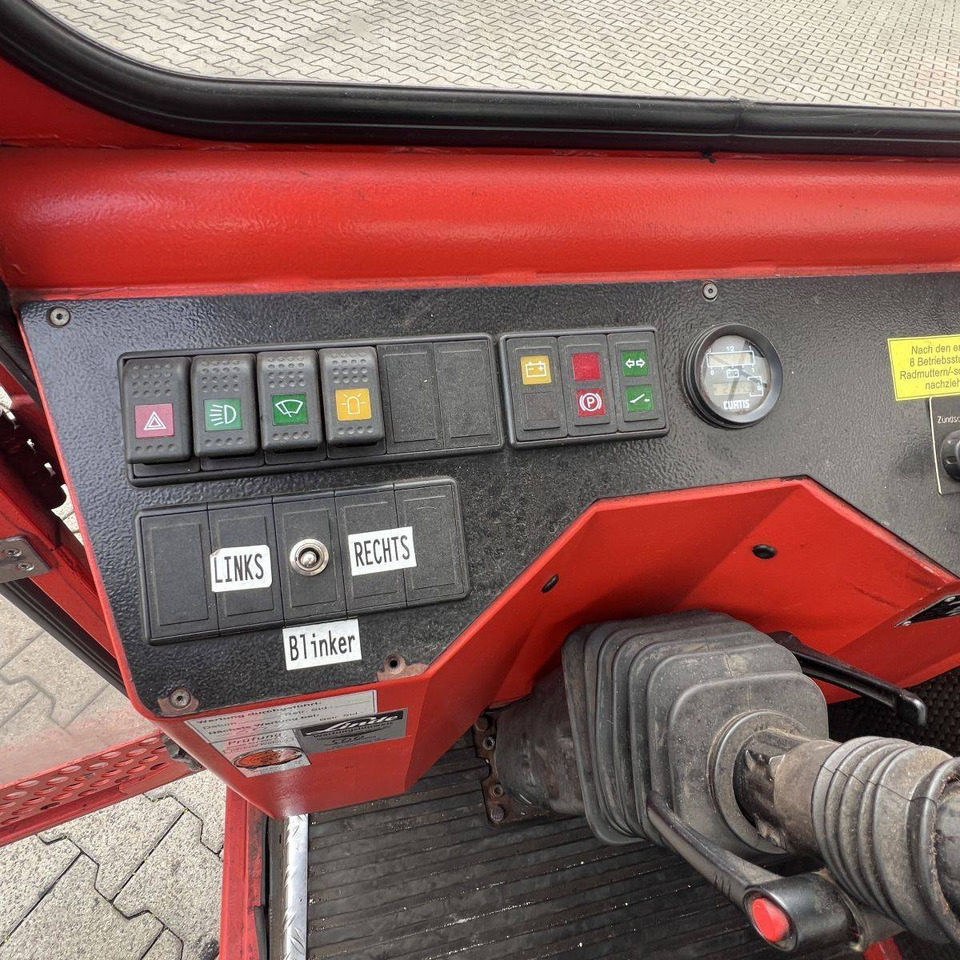 Volk EFW2 - Tracteur portuaire: photos 5 Volk EFW2 - Tracteur portuaire: photos 5