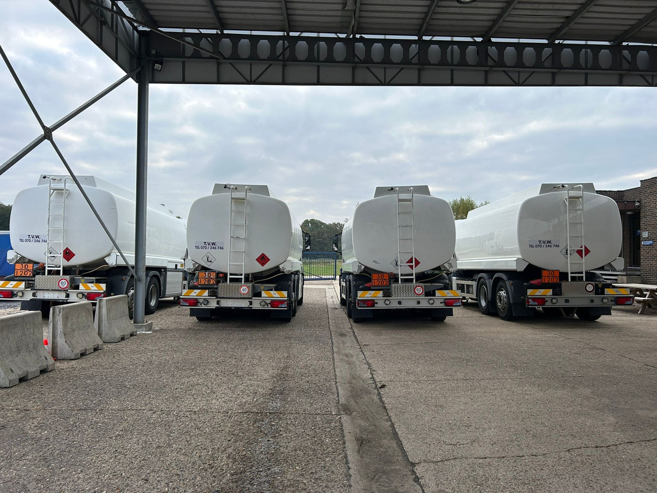 MAN TGS (lot of 4) - Camion citerne: photos 5 MAN TGS (lot of 4) - Camion citerne: photos 5