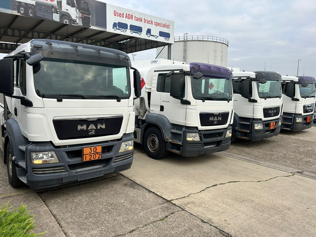 MAN TGS (lot of 4) - Camion citerne: photos 3 MAN TGS (lot of 4) - Camion citerne: photos 3